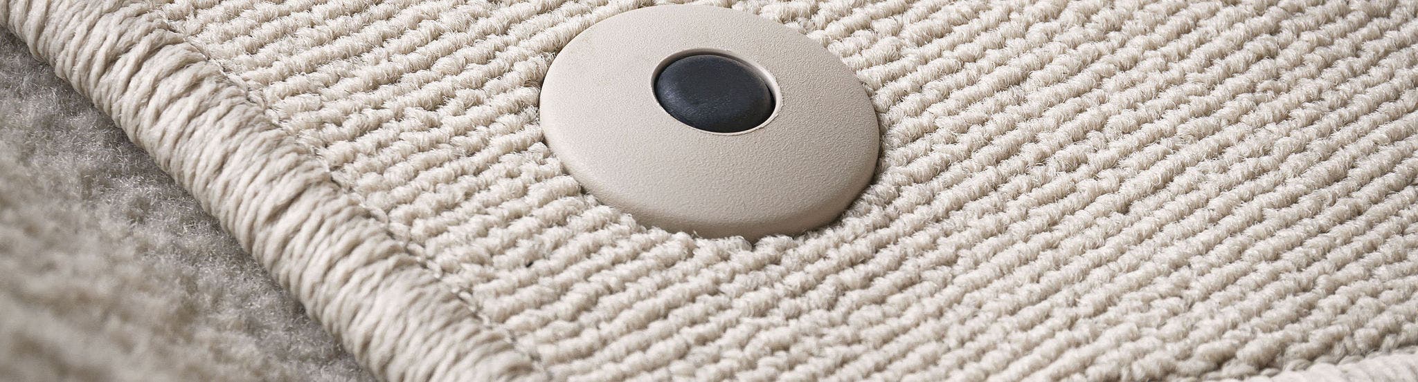 Carpet weaving systems for loop and flat carpeting for vehicles like cars, bus, trains, planes