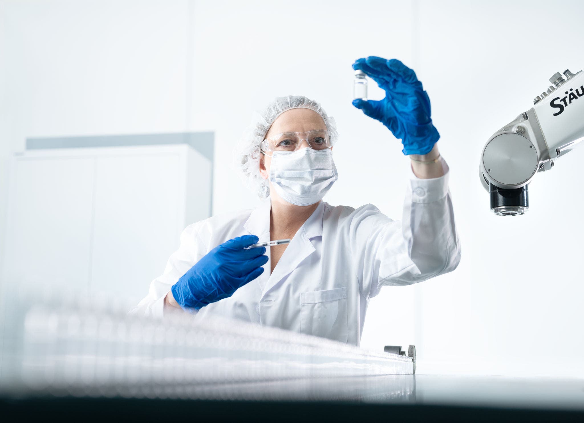 史陶比尔工博会2025主视觉